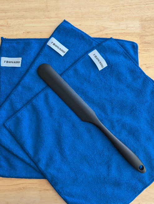 Silicone spatula and microfiber towels